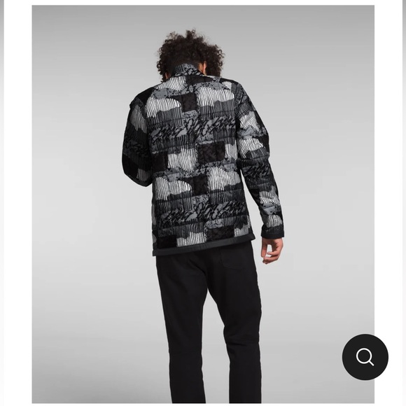 NWT The North Face
Long Sleeve Circaloft Abstract Printed Jacket - Picture 5 of 10